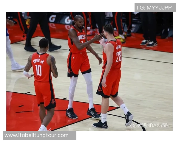 尼克斯与火箭2017年精彩对决回顾及赛季表现分析