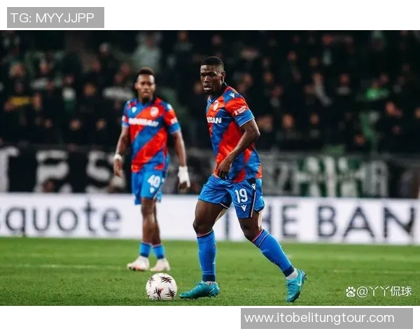 奥林匹亚与比尔森的激烈对决揭示足球战术的深层次博弈与精彩瞬间