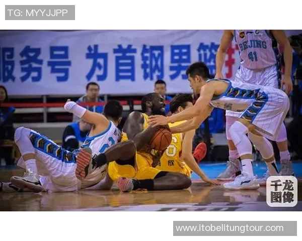 山东队与同曦队精彩对决比赛录像回顾及精彩瞬间分析