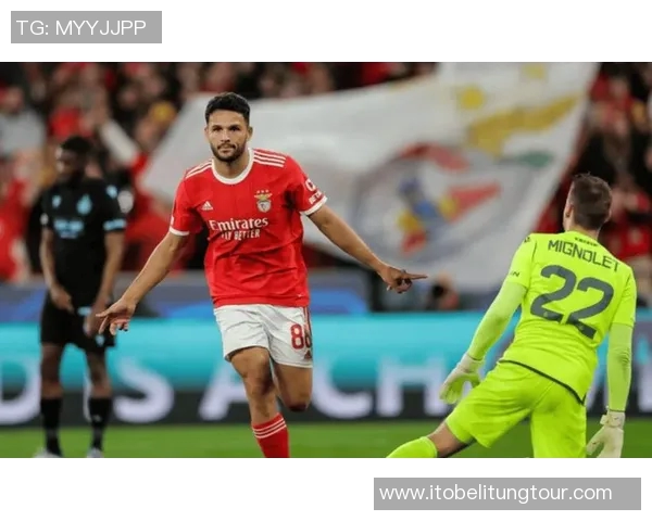 西部强队对决阿德莱全场直播精彩瞬间回顾与分析 西部强队对决阿德莱全场直播精彩瞬间回顾与分析